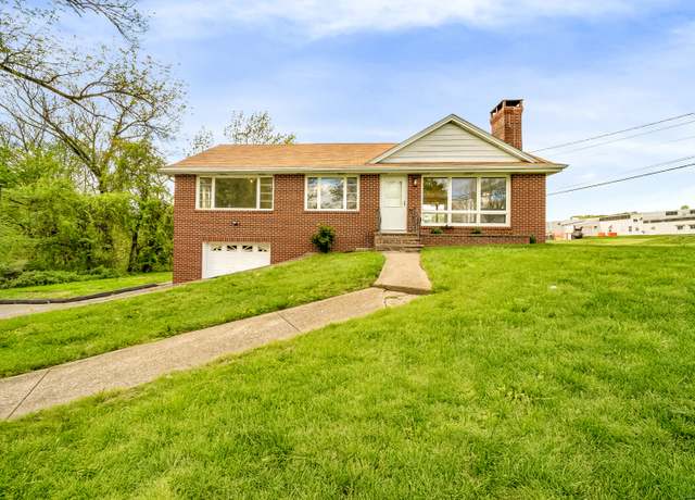 Property at 636 Thompson Rd, Thompson, CT 06277, 3 beds, 1 bath