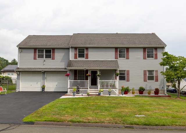 Property at 55 Rutledge Rd, Wethersfield, CT 06109, 5 beds, 3.5 baths