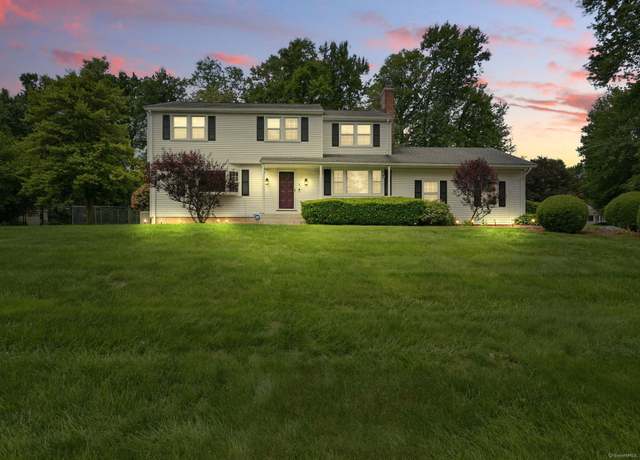 Property at 5 Crabapple Rd, Windsor, CT 06095, 4 beds, 3 baths