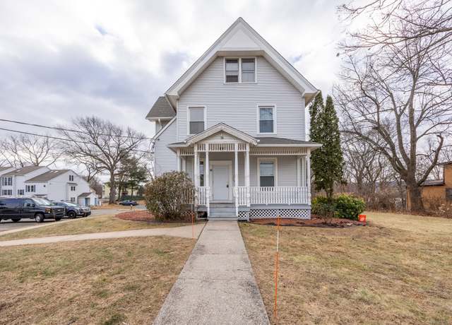 Property at 52 Irving St Apt 4, Bristol, CT 06010, 1 bed, 1 bath