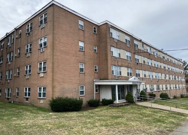 Property at 70 Farmington Ave Unit 4J, New London, CT 06320, 2 beds, 1.5 baths