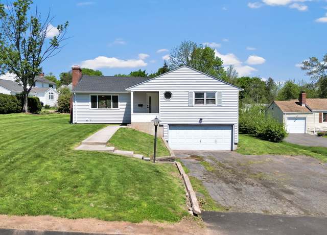 Property at 192 Morgan Cir, Wethersfield, CT 06109, 3 beds, 1.5 baths