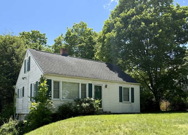 Property at 41 Beaver Brook Rd, Danbury, CT 06810, 4 beds, 1.5 baths