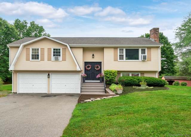 Property at 15 Diane Dr, Cromwell, CT 06416, 3 beds, 1.5 baths