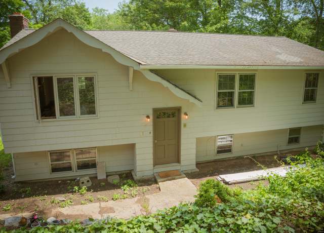 Property at 17 Valley Rd, Clinton, CT 06413, 4 beds, 2 baths