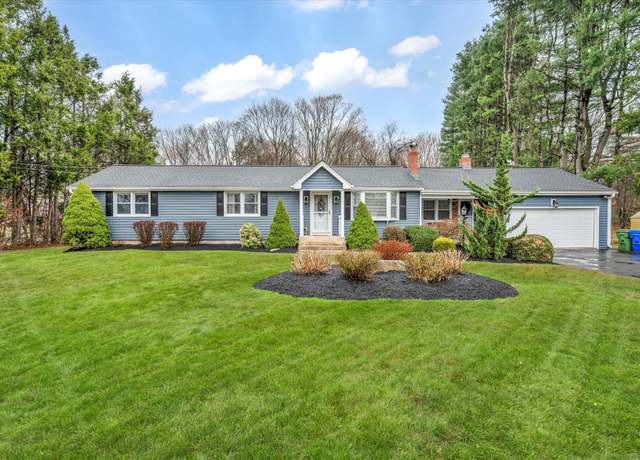 Property at 1 Walnut Tree Rd, Cromwell, CT 06416, 4 beds, 3.5 baths