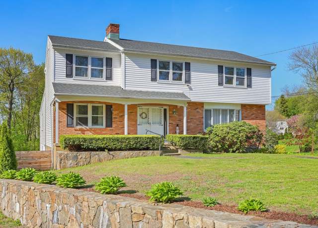 Property at 15 Kingsbury Rd, Norwalk, CT 06851, 5 beds, 3.5 baths