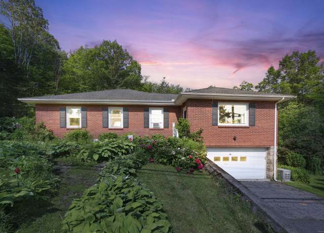 Property at 98 Aetna Ave, Torrington, CT 06790, 3 beds, 1 bath