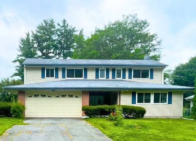 Property at 37 W Normandy Dr, West Hartford, CT 06107, 4 beds, 3 baths