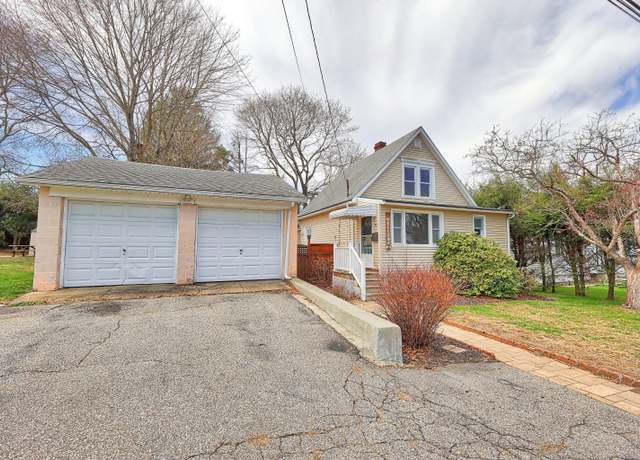 Property at 78 Bamford Ave, Watertown, CT 06779, 3 beds, 1 bath