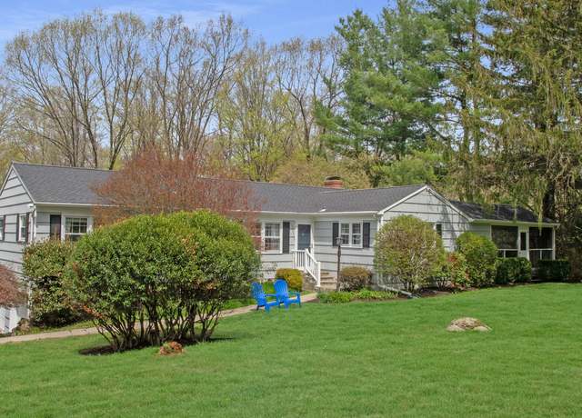 Property at 62 Ritch Dr, Ridgefield, CT 06877, 4 beds, 2.5 baths