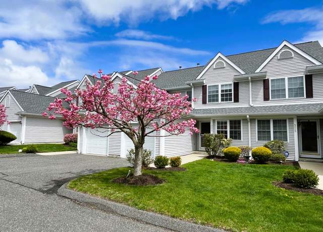 Property at 5004 Heartwood Ln #5004, Danbury, CT 06811, 2 beds, 2.5 baths
