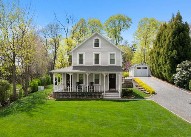 Property at 17 Treadwell Ave, Westport, CT 06880, 3 beds, 2 baths