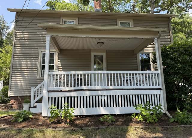 Property at 603 Hopmeadow St, Simsbury, CT 06070, 3 beds, 1.5 baths