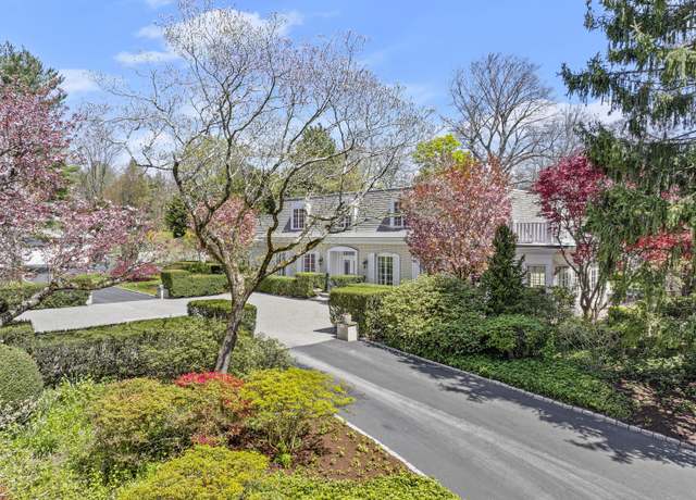 Property at 1700 Hillside Rd, Fairfield, CT 06824, 5 beds, 2.5 baths