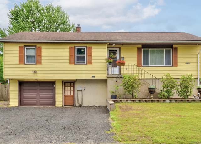 Property at 92 Holiday Hl, Waterbury, CT 06704, 3 beds, 2 baths