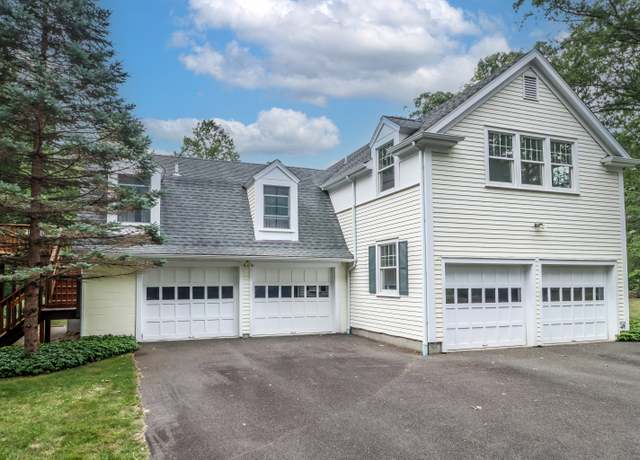 Property at 35 Vista Rd, Wilton, CT 06897, 5 beds, 4 baths