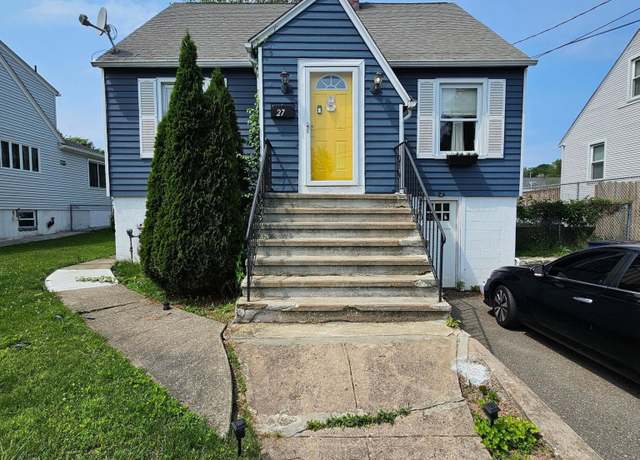 Property at 27 White Rose Ave, Waterbury, CT 06708, 3 beds, 3 baths