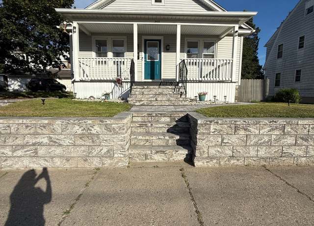 Property at Undisclosed address, Waterbury, CT 06704, 4 beds, 1 bath