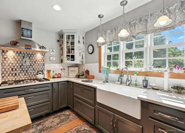Property at 186 Mill St, Hartland, CT 06065, 3 beds, 2.5 baths