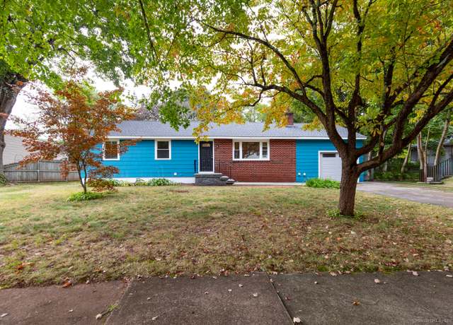 Property at 34 Parmalee Dr, Hamden, CT 06514, 3 beds, 3 baths