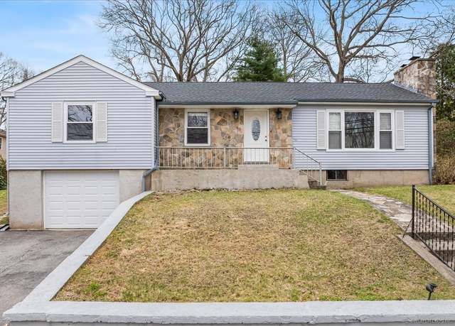 Property at 134 Gallivan Ln, Montville, CT 06382, 3 beds, 1 bath