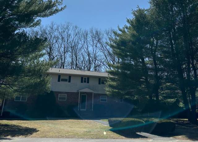 Property at 486 Oak Ave Apt 50, Cheshire, CT 06410, 2 beds, 1 bath