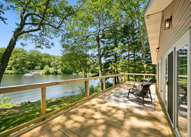 Property at 15 Fedus Dr, East Haddam, CT 06415, 3 beds, 2 baths