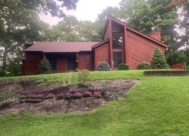 Property at 718 Long Hill Ave, Shelton, CT 06484, 3 beds, 2 baths
