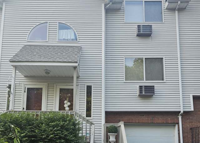 Property at 925 Oronoke Rd Unit 17F, Waterbury, CT 06708, 2 beds, 1.5 baths
