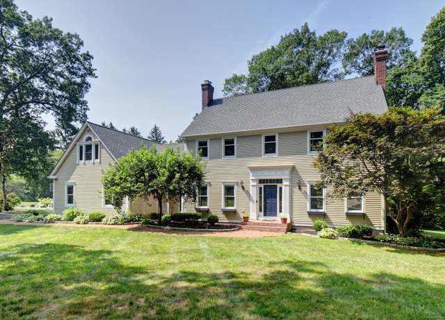 Property at 122 Greenwood Dr, South Windsor, CT 06074, 5 beds, 3.5 baths