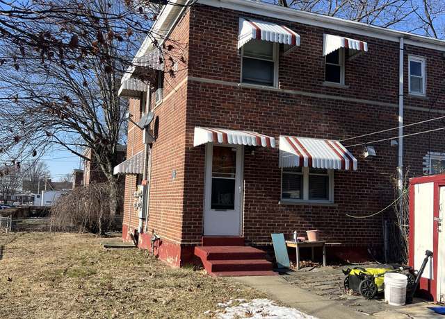 Property at 40 Court D Building 71 Ct, Bridgeport, CT 06610, 2 beds, 1 bath