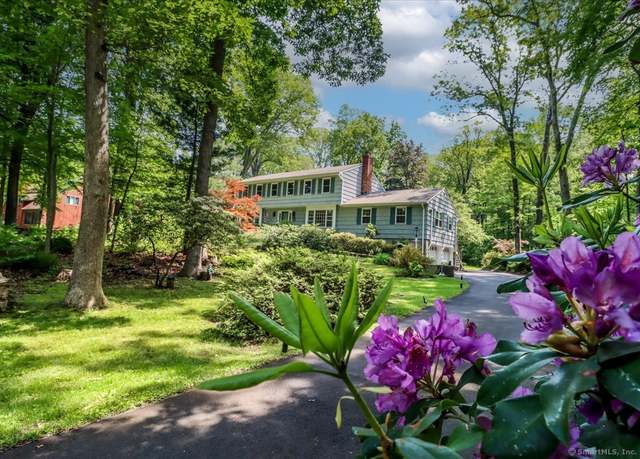 Property at 12 Winding Brook Ln, Redding, CT 06896, 4 beds, 3 baths