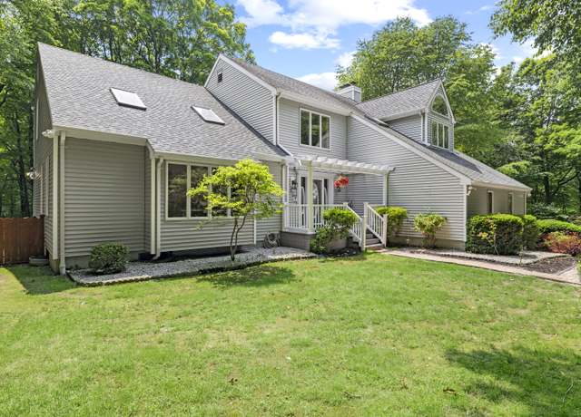 Property at 48 Shepherds Trl, Madison, CT 06443, 4 beds, 2.5 baths