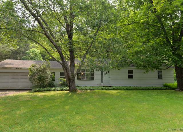 Property at 62 Meadowbrook Rd, Southbury, CT 06488, 3 beds, 2 baths