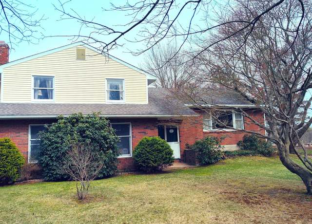 Property at 67 Harrison Ln, Bethlehem, CT 06751, 4 beds, 2 baths
