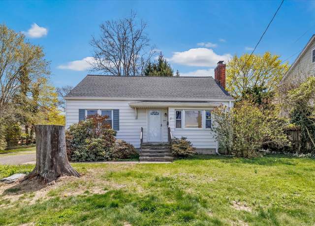 Property at 605 New Haven Ave, Milford, CT 06460, 4 beds, 1 bath