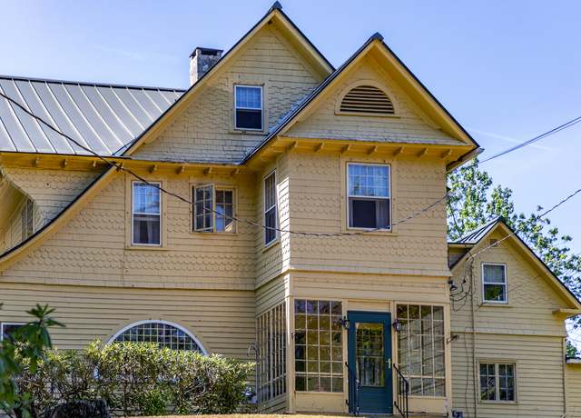 Property at 508 W Wakefield Blvd, Winchester, CT 06098, 7 beds, 4 baths