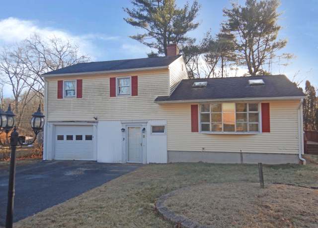 Property at 3 WEBSTER Dr, Preston, CT 06365, 3 beds, 1 bath