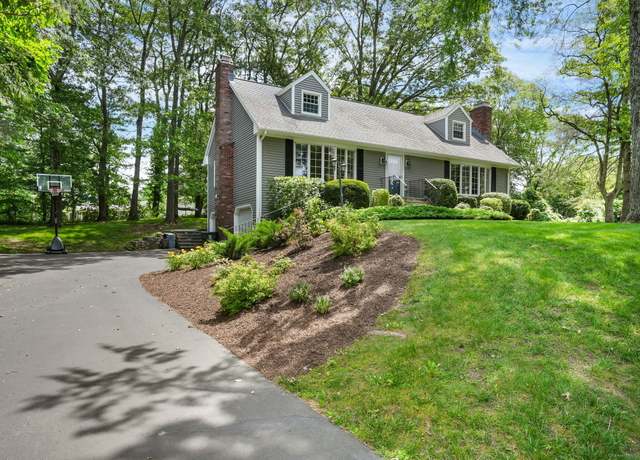 Property at 29 Saybrook Rd, Trumbull, CT 06611, 4 beds, 2 baths