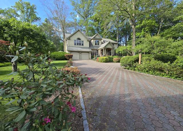 Property at 16 Fullmar Ln, Norwalk, CT 06850, 4 beds, 2.5 baths