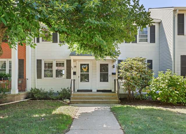Property at 162 Sylvan Knoll Rd, Stamford, CT 06902, 2 beds, 1 bath