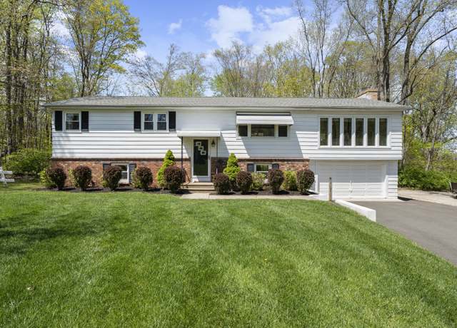 Property at 75 Summit Dr, North Branford, CT 06471, 3 beds, 2 baths