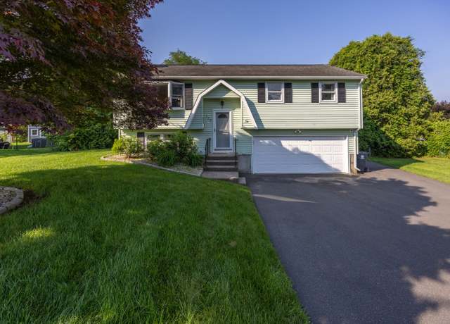 Property at 272 Westwoods Ter, Bristol, CT 06010, 4 beds, 1.5 baths