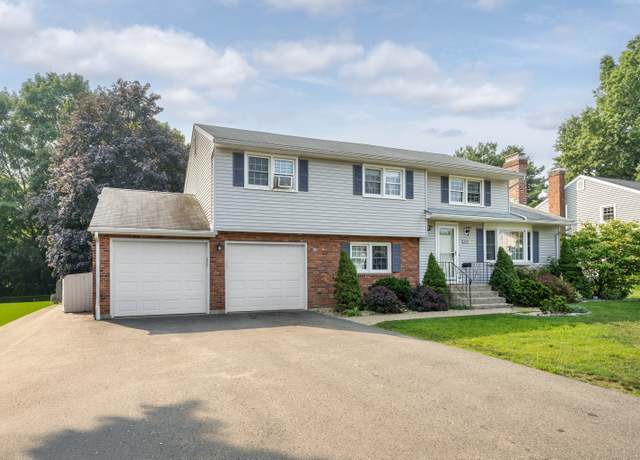 Property at 887 Cloverdale Cir, Wethersfield, CT 06109, 4 beds, 2.5 baths