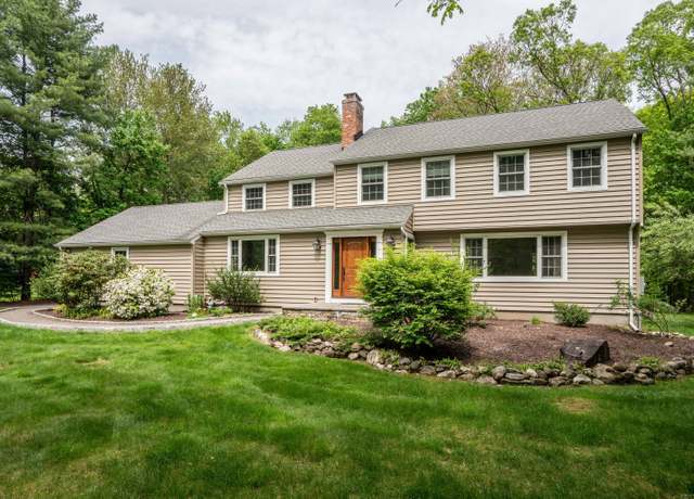 Property at 37 Rocklyn Dr, Simsbury, CT 06092, 5 beds, 2.5 baths