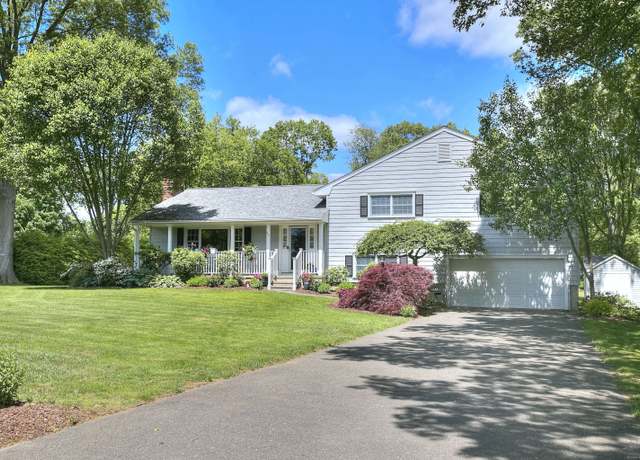 Property at 85 Oakridge Rd, Trumbull, CT 06611, 3 beds, 2.5 baths