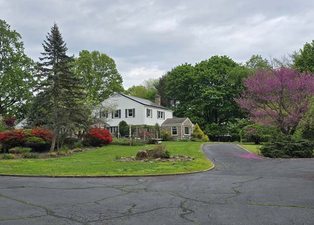 Property at 28 Fox Run Rd, Norwalk, CT 06850, 4 beds, 3.5 baths