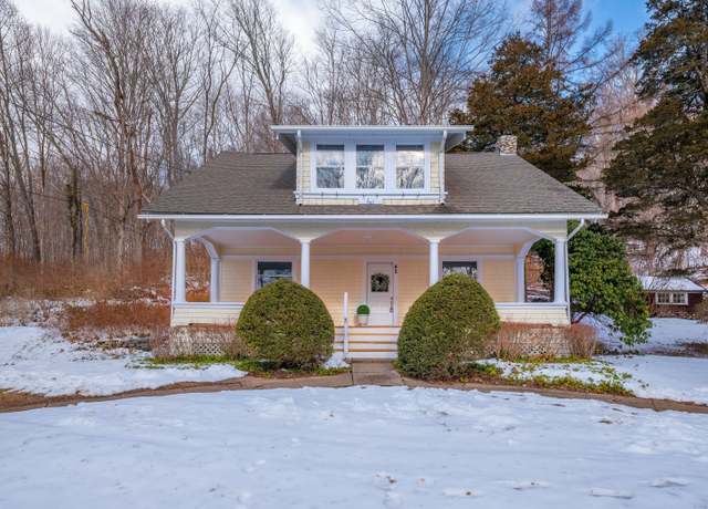 Property at 42 W Main St, Chester, CT 06412, 4 beds, 2 baths