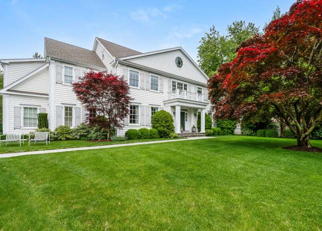 Property at 4 Echo Dr, Darien, CT 06820, 5 beds, 5 baths